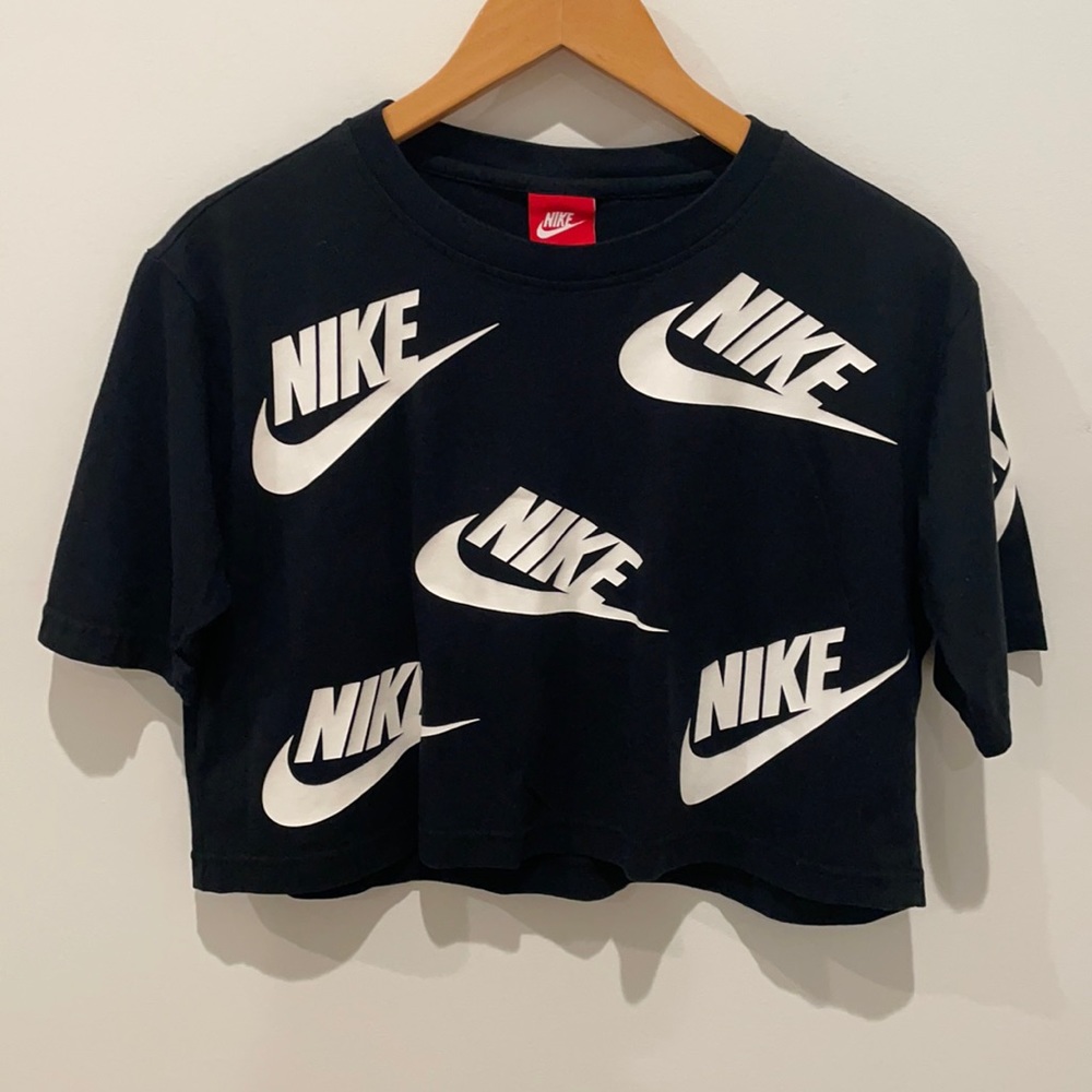Black Nike cropped top